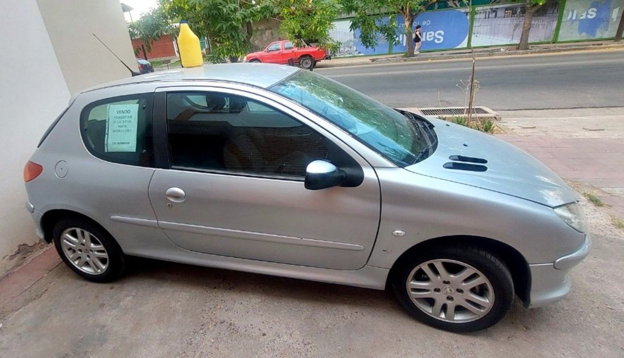 Peugeot 206 Usado en Mendoza, deRuedas