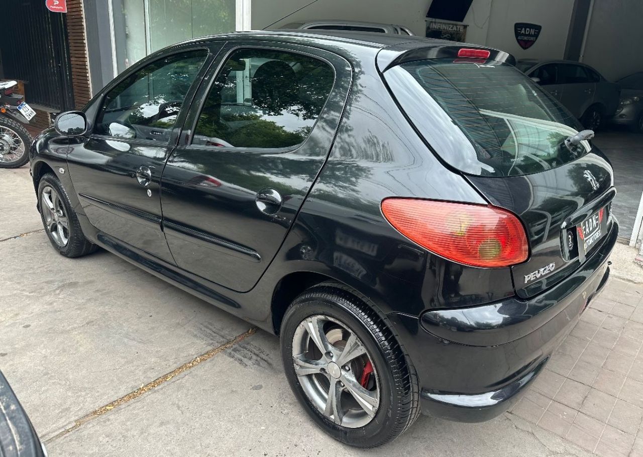 Peugeot 206 Usado en Mendoza, deRuedas