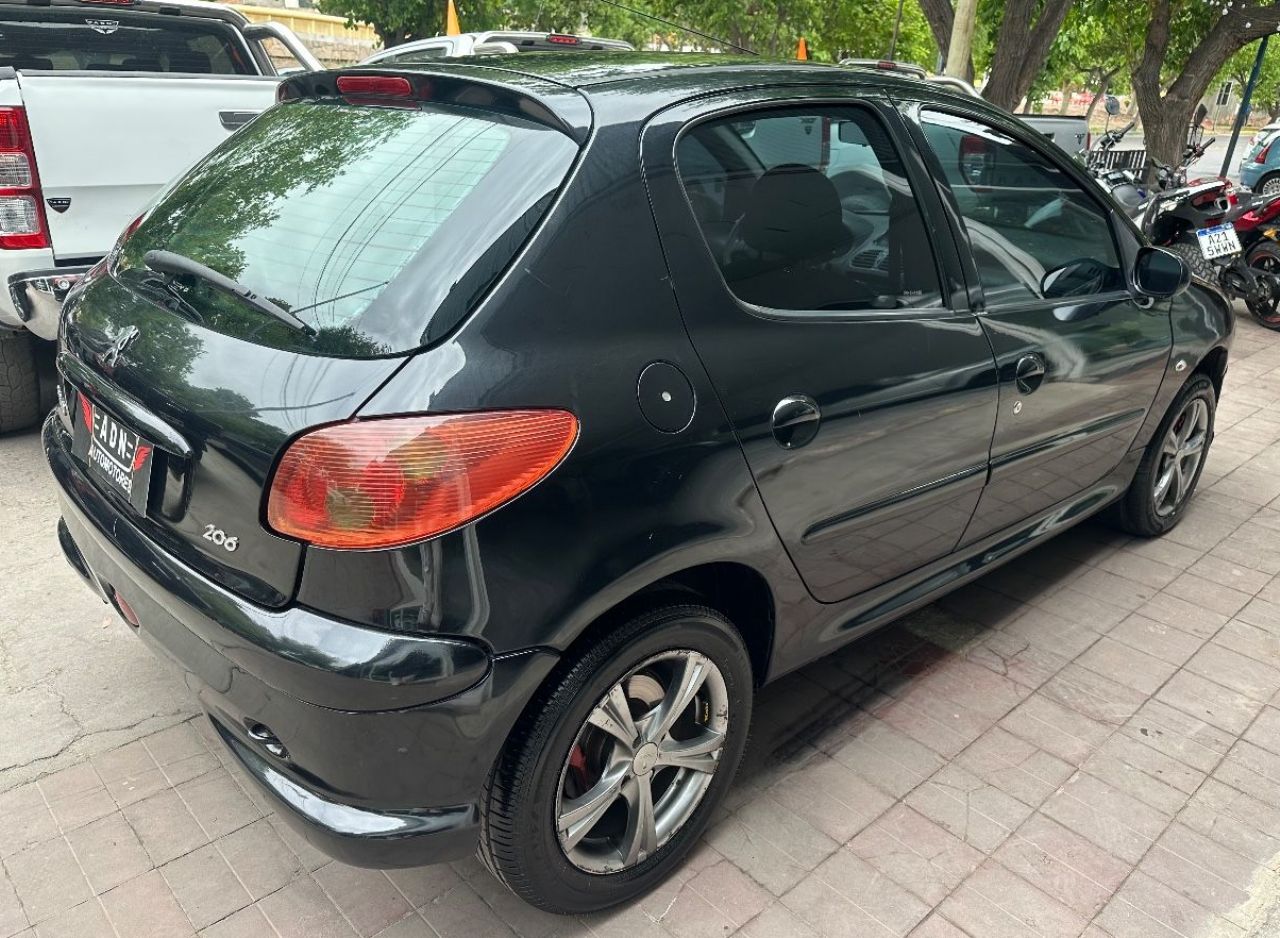 Peugeot 206 Usado en Mendoza, deRuedas