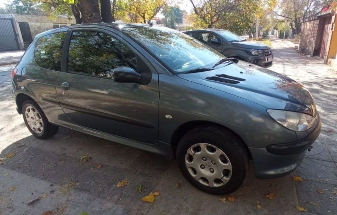 Peugeot 206 Usado en Mendoza, deRuedas