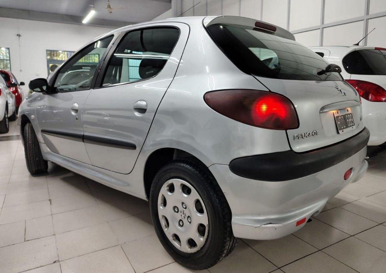 Peugeot 206 Usado en Mendoza, deRuedas