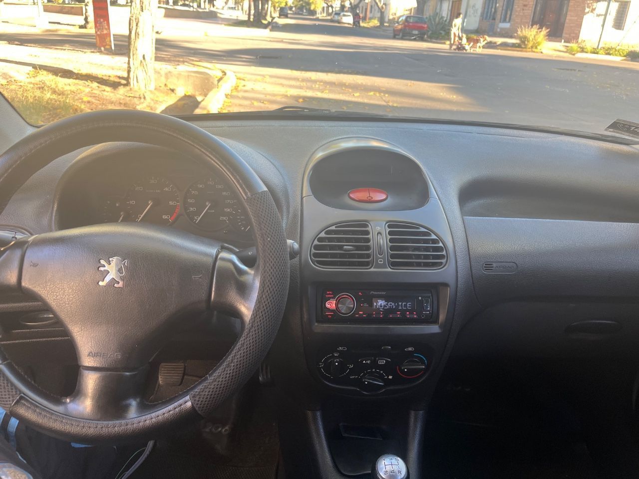 Peugeot 206 Usado en Mendoza, deRuedas