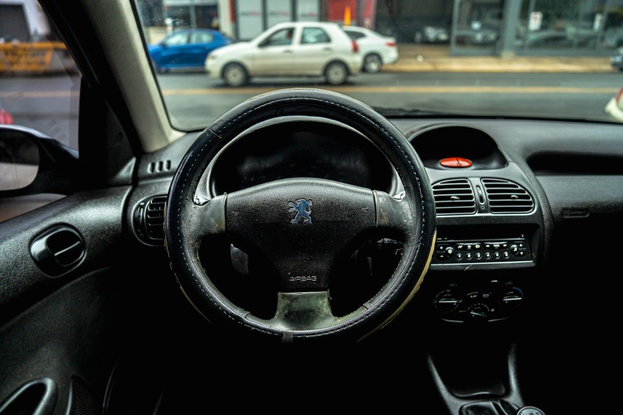 Peugeot 206 Usado Financiado en Córdoba, deRuedas