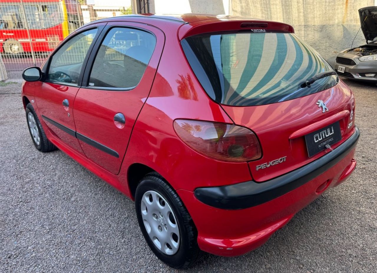 Peugeot 206 Usado Financiado en Mendoza, deRuedas