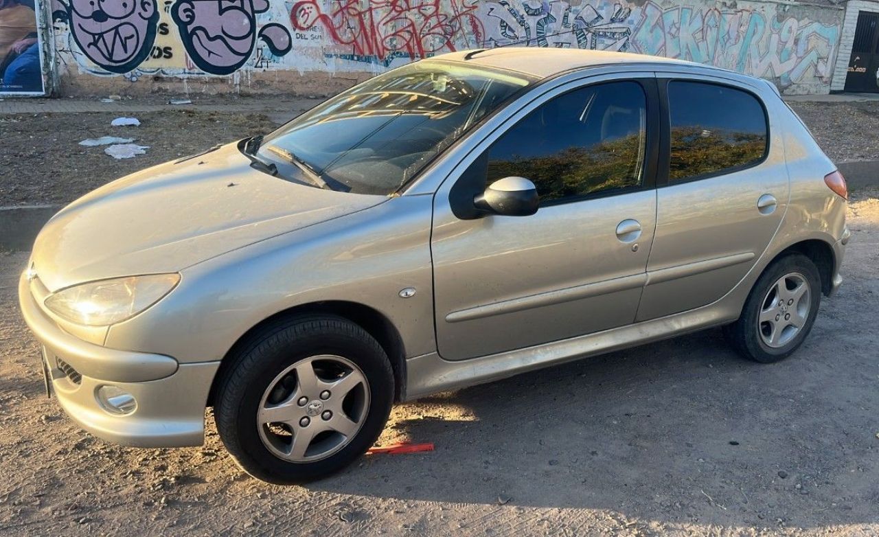 Peugeot 206 Usado en Mendoza, deRuedas