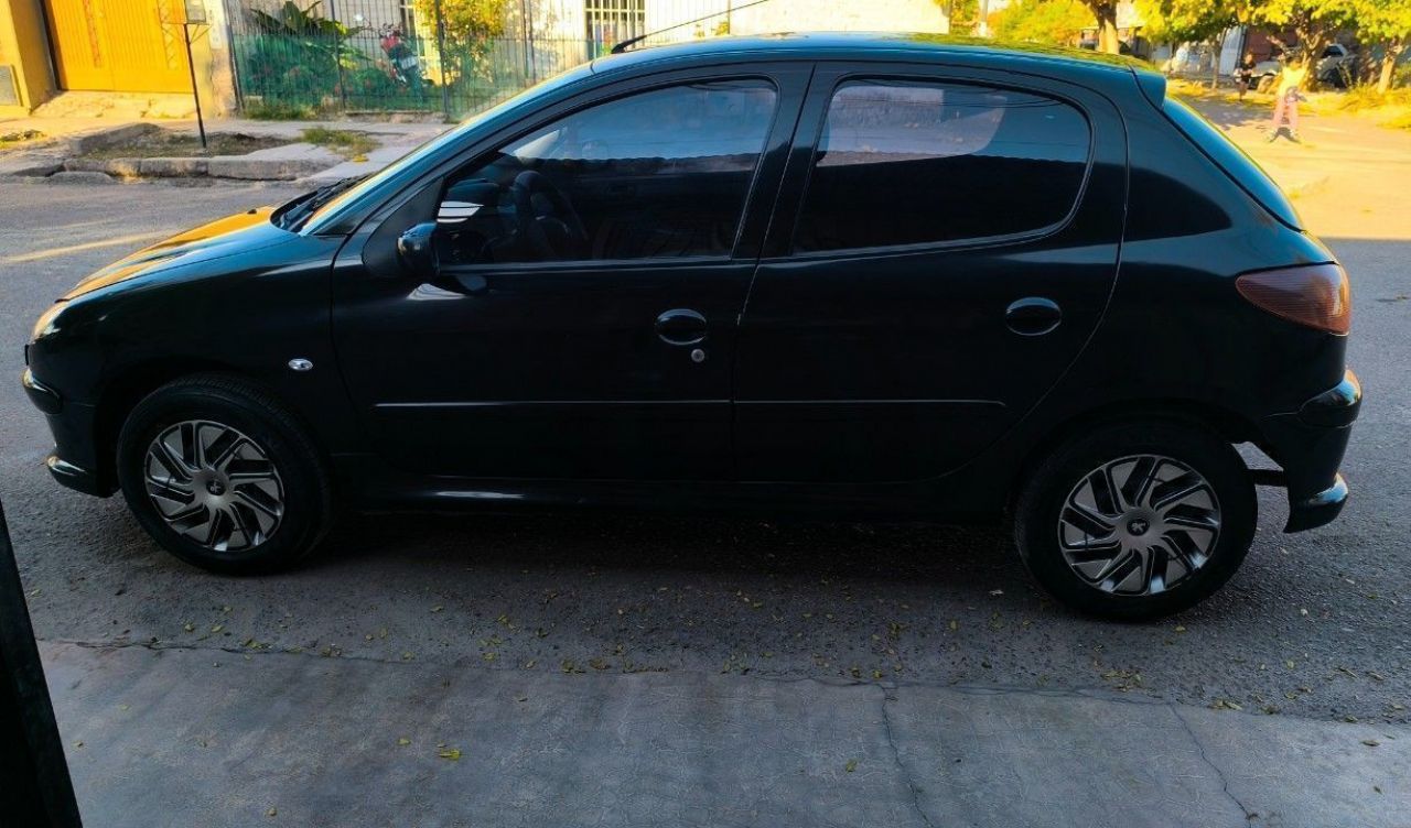 Peugeot 206 Usado en Mendoza, deRuedas