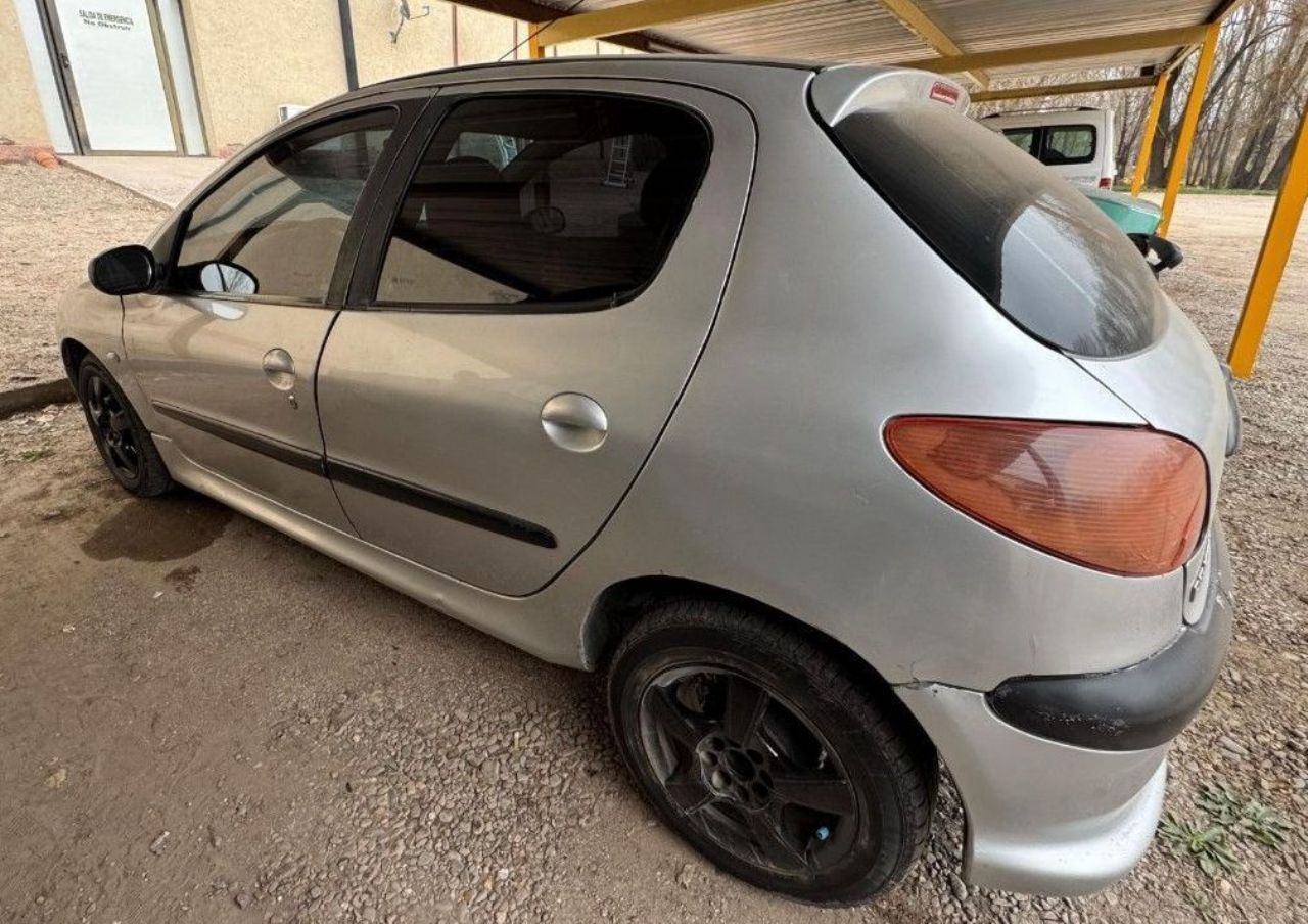 Peugeot 206 Usado en Mendoza, deRuedas