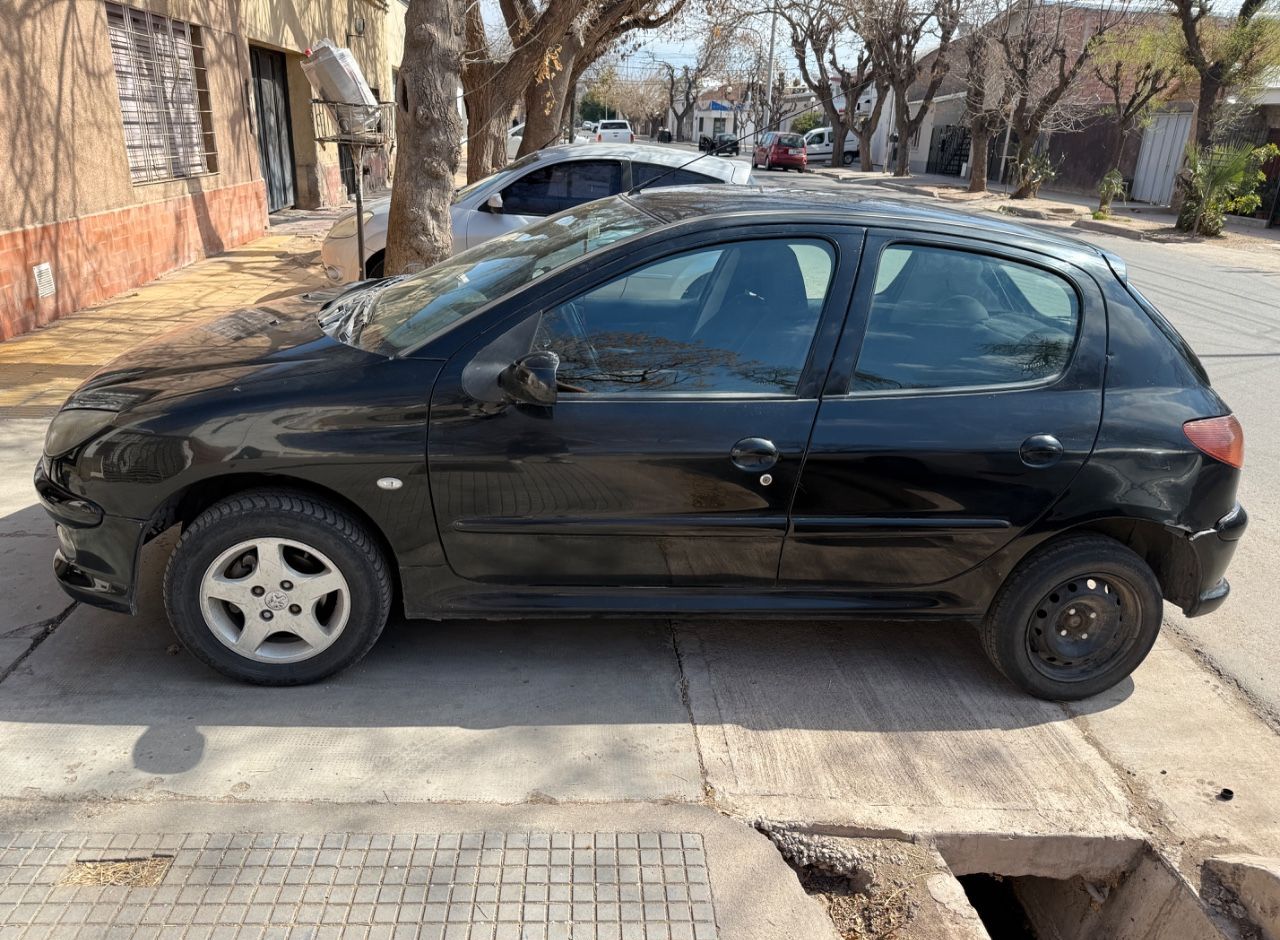 Peugeot 206 Usado en Mendoza, deRuedas