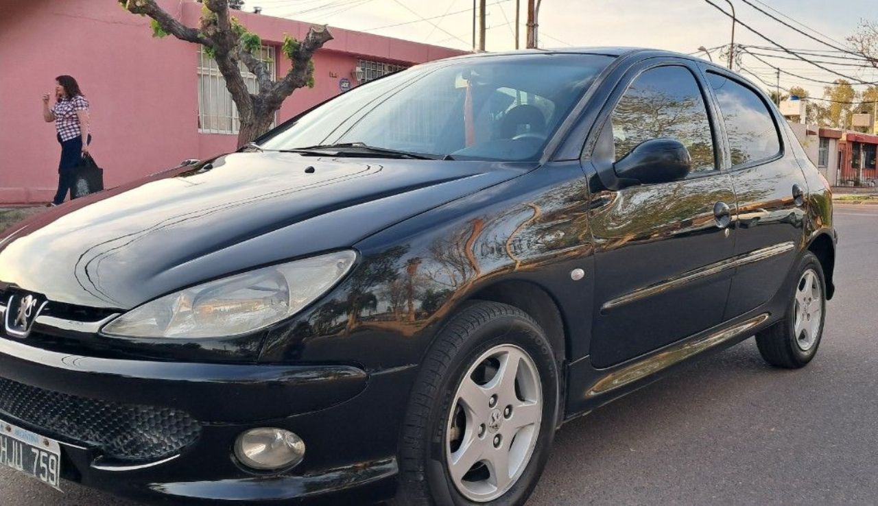 Peugeot 206 Usado en Mendoza, deRuedas