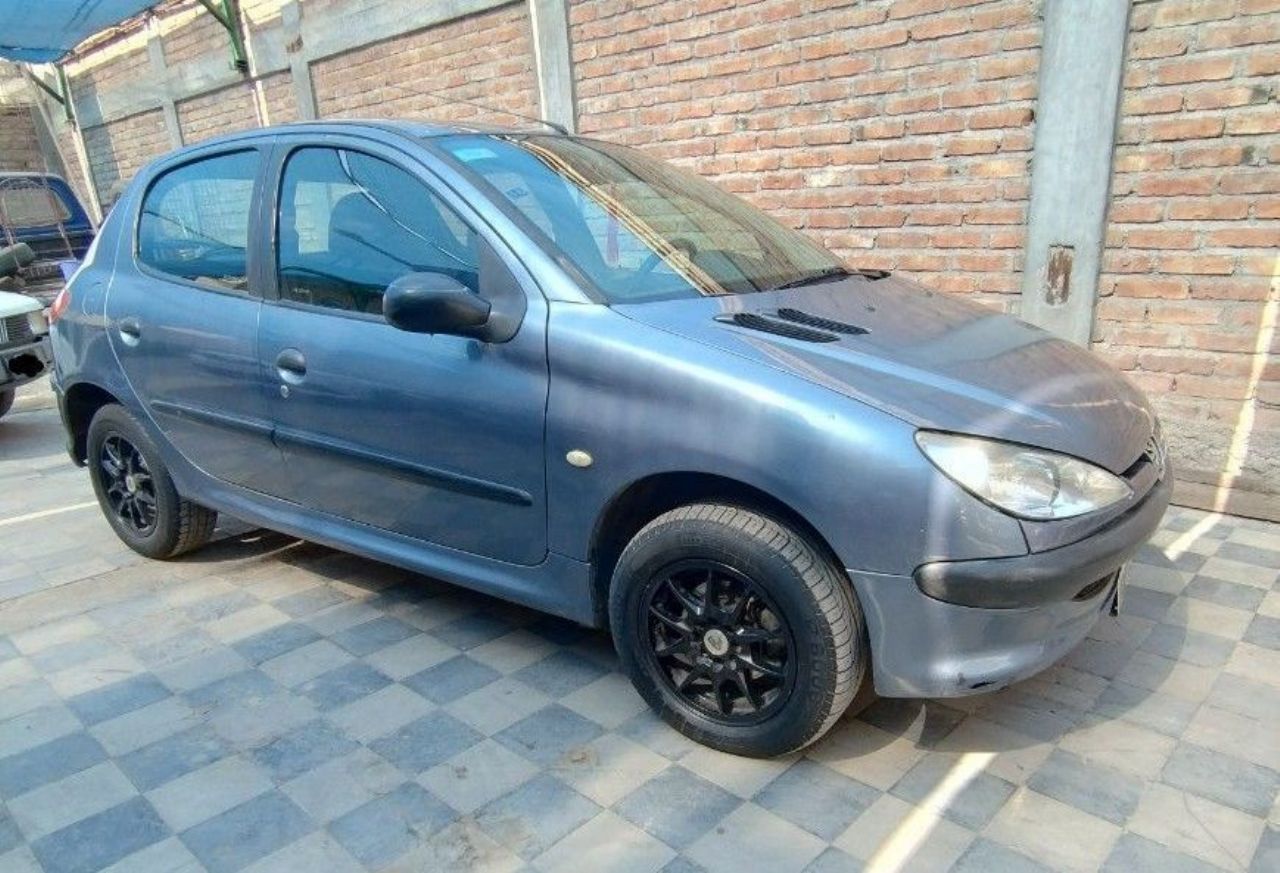Peugeot 206 Usado en Mendoza, deRuedas