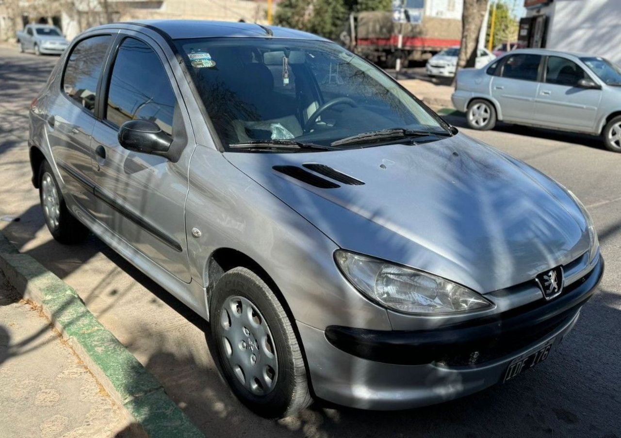 Peugeot 206 Usado en Mendoza, deRuedas