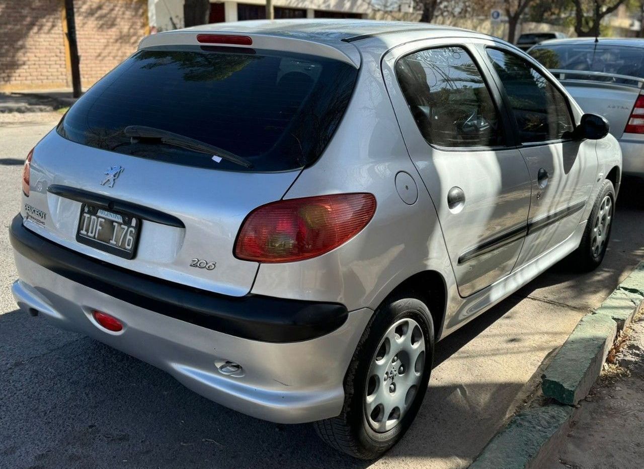 Peugeot 206 Usado en Mendoza, deRuedas