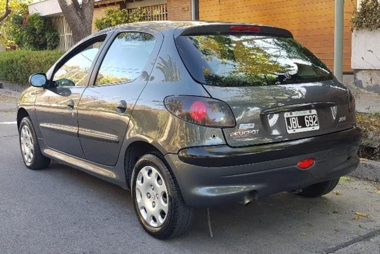 Peugeot 206 Usado en Mendoza, deRuedas