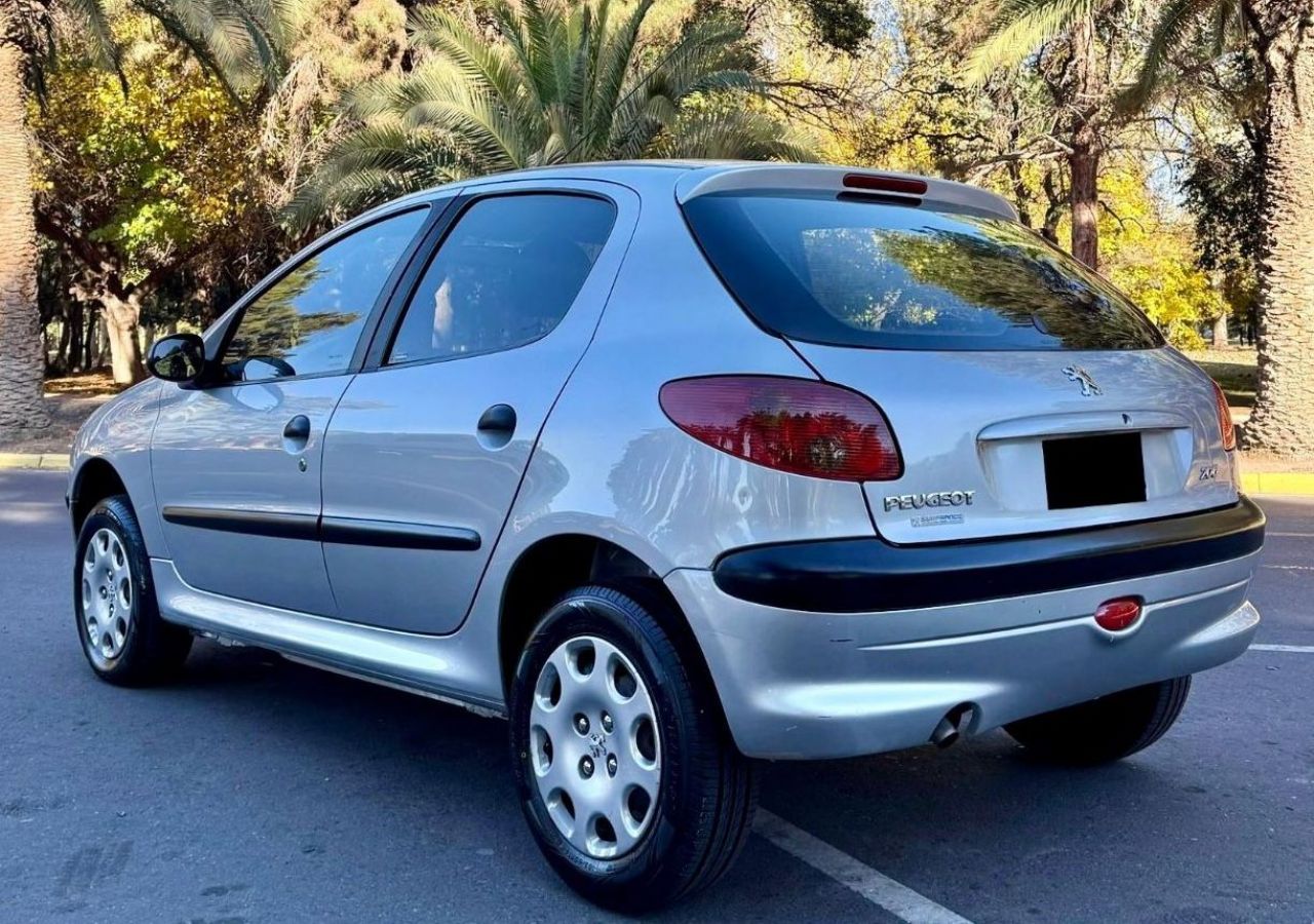 Peugeot 206 Usado Financiado en Mendoza, deRuedas
