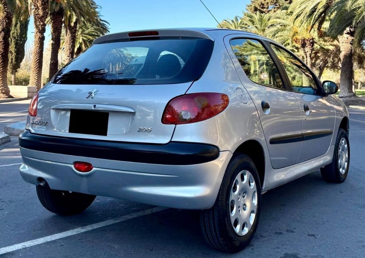 Peugeot 206 Usado Financiado en Mendoza, deRuedas