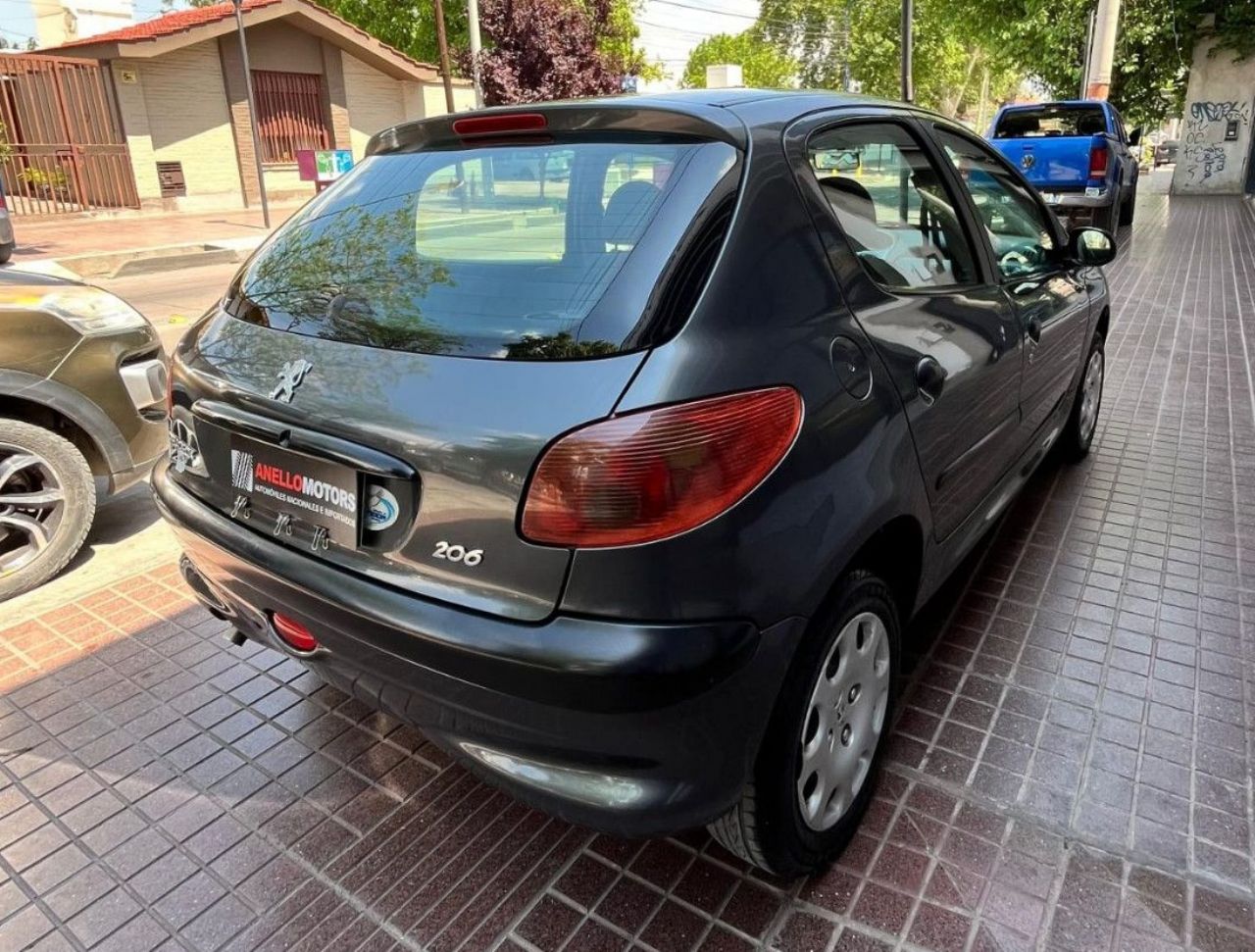 Peugeot 206 Usado Financiado en Mendoza, deRuedas
