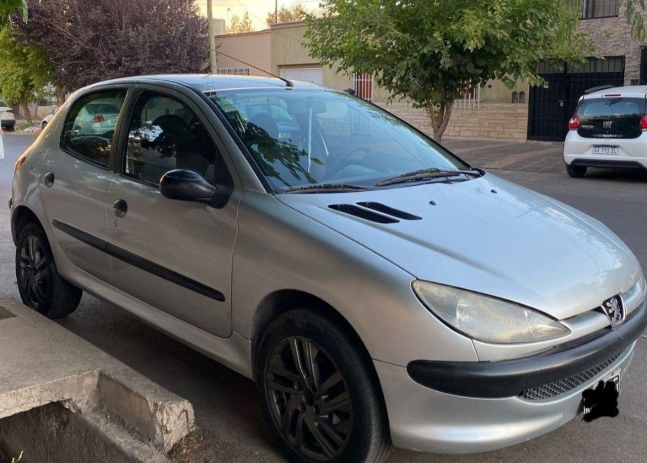 Peugeot 206 Usado en Mendoza, deRuedas