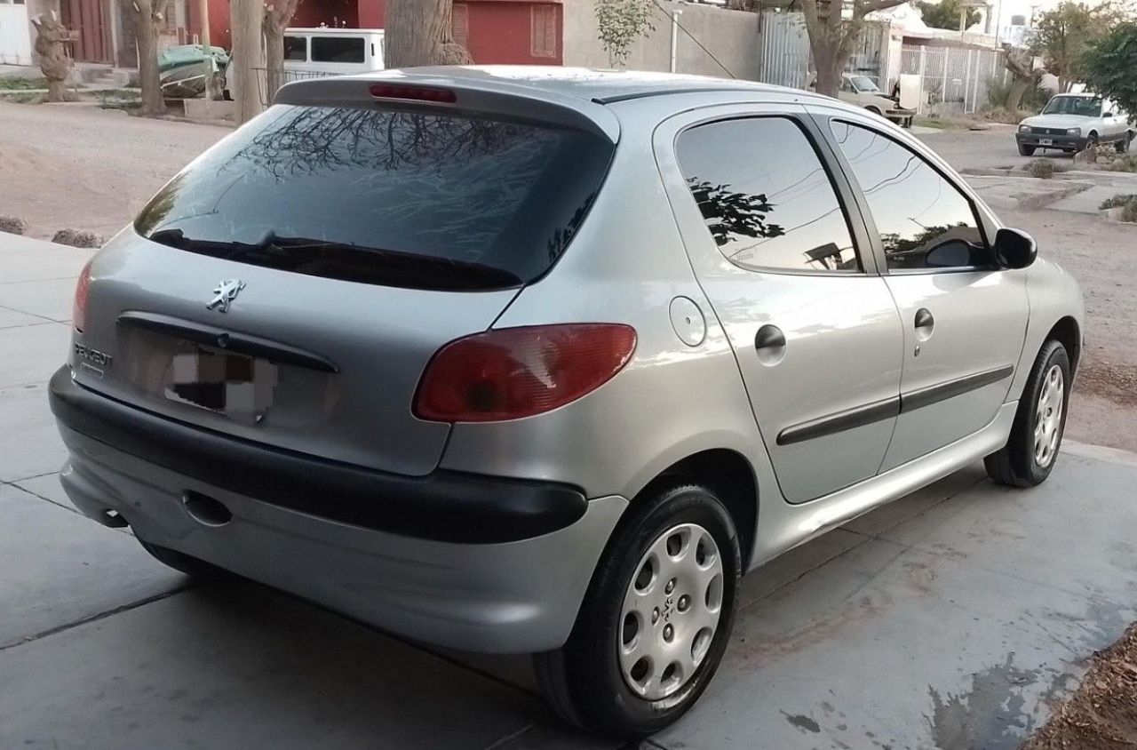 Peugeot 206 Usado en Mendoza, deRuedas