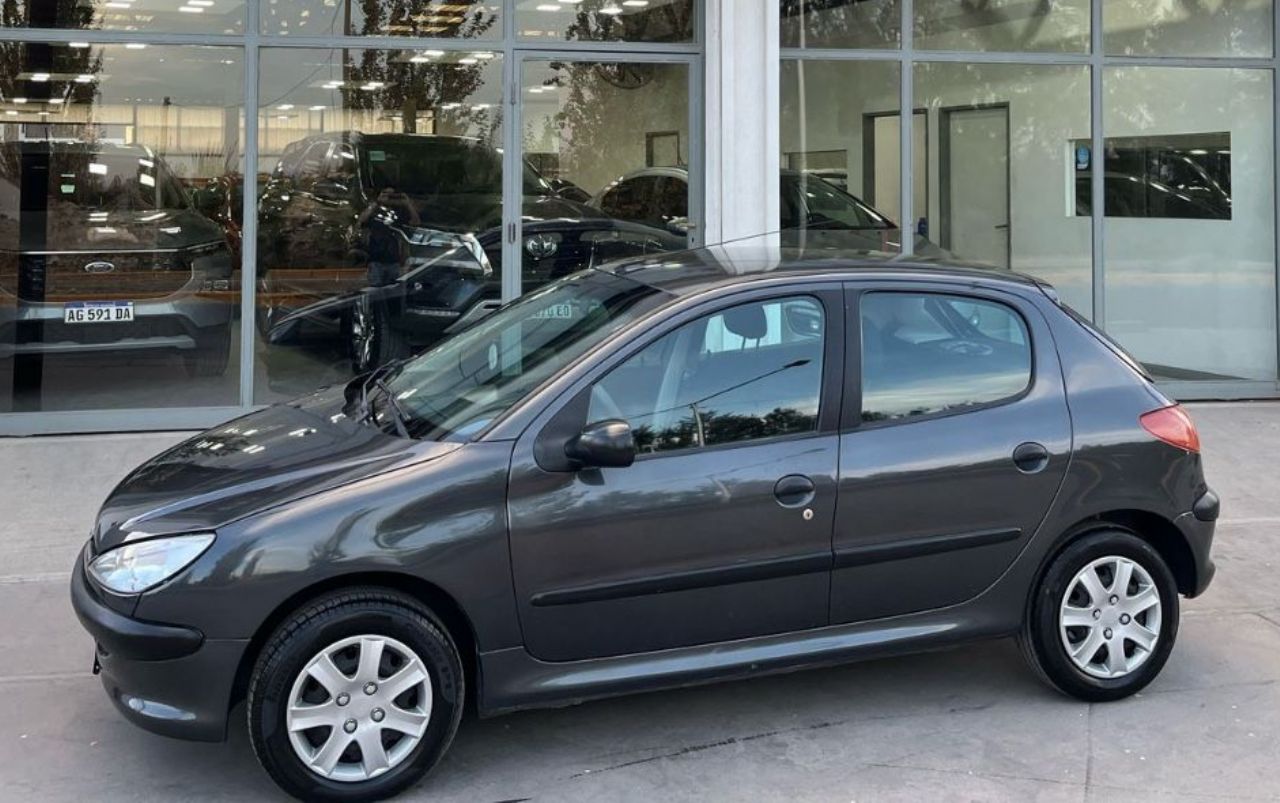 Peugeot 206 Usado en Mendoza, deRuedas