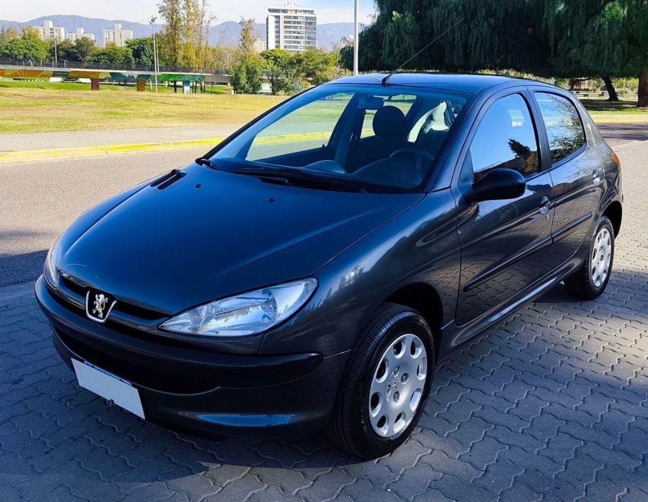 Peugeot 206 Usado en Mendoza, deRuedas