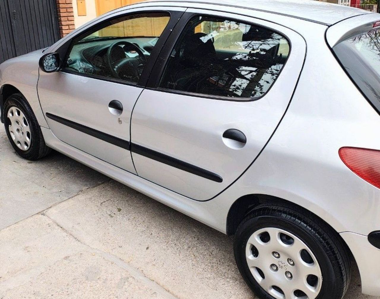 Peugeot 206 Usado en Mendoza, deRuedas