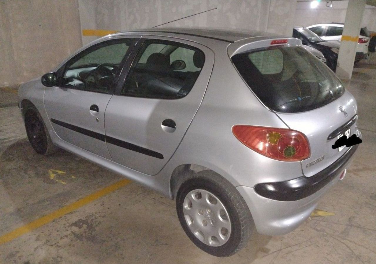 Peugeot 206 Usado en Mendoza, deRuedas