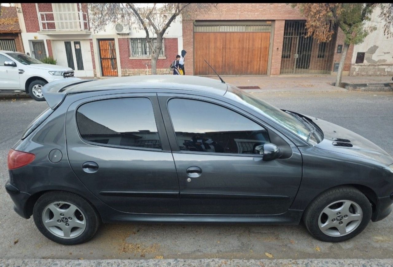 Peugeot 206 Usado en Mendoza, deRuedas