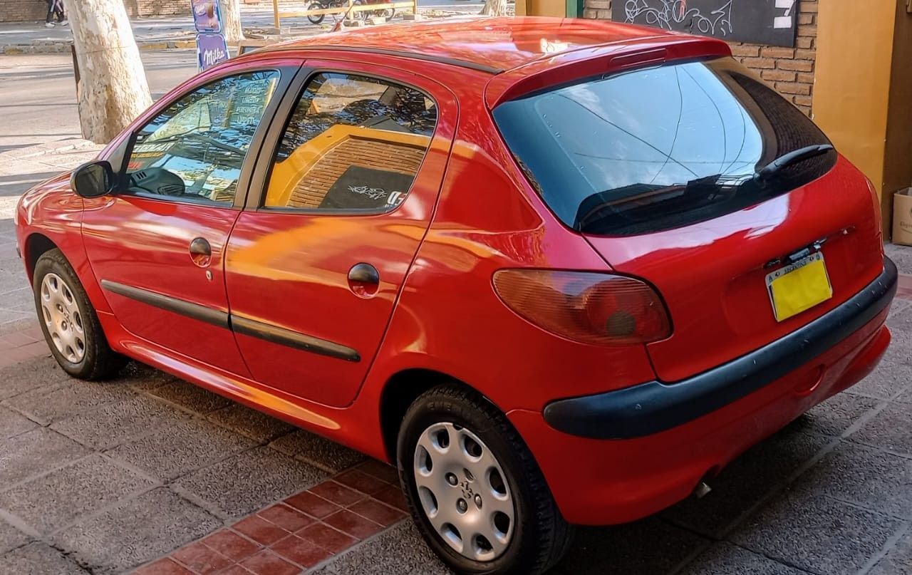 Peugeot 206 Usado en Mendoza, deRuedas