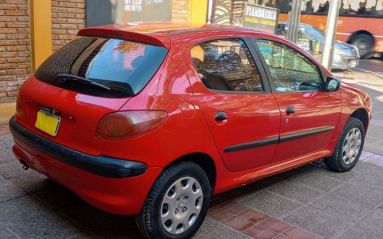 Peugeot 206 Usado en Mendoza, deRuedas