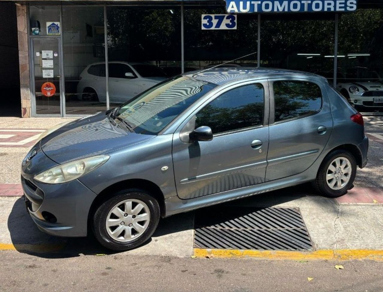 Peugeot 207 Usado Financiado en Mendoza, deRuedas