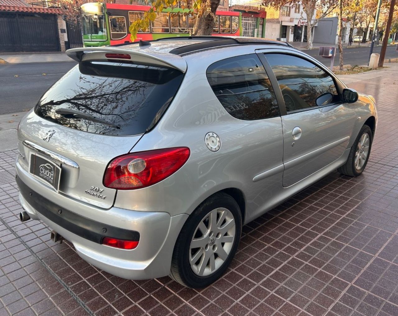 Peugeot 207 Usado Financiado en Mendoza, deRuedas