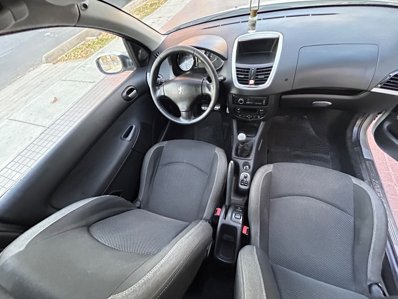 Peugeot 207 Usado Financiado en Mendoza, deRuedas