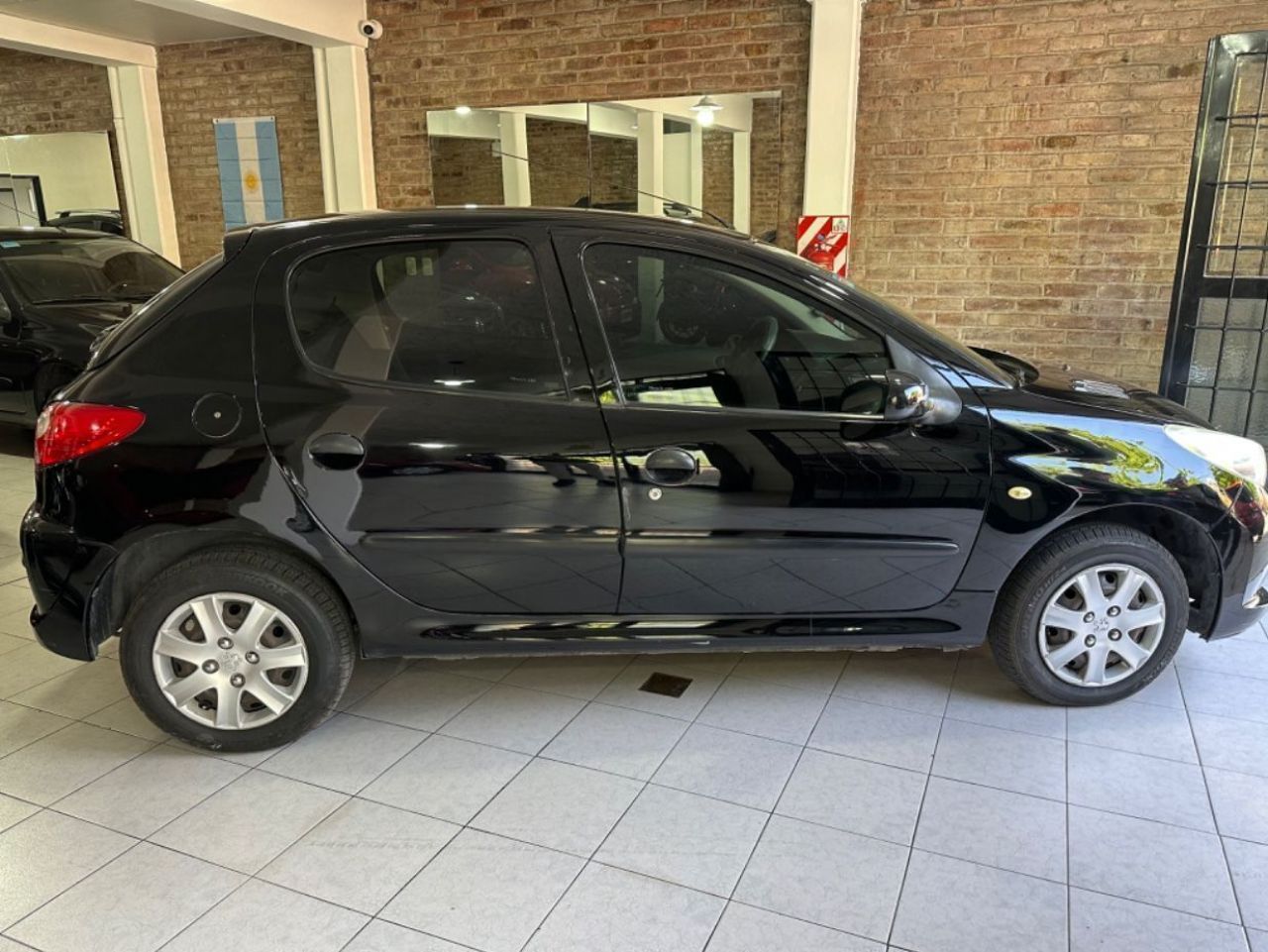 Peugeot 207 Usado Financiado en Mendoza, deRuedas