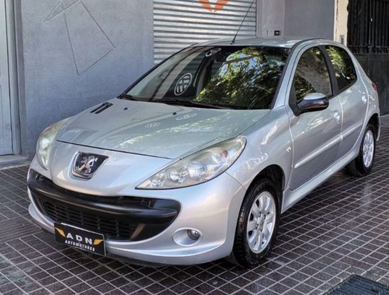 Peugeot 207 Usado Financiado en Mendoza, deRuedas