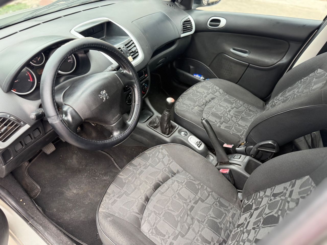 Peugeot 207 Usado en San Luis, deRuedas