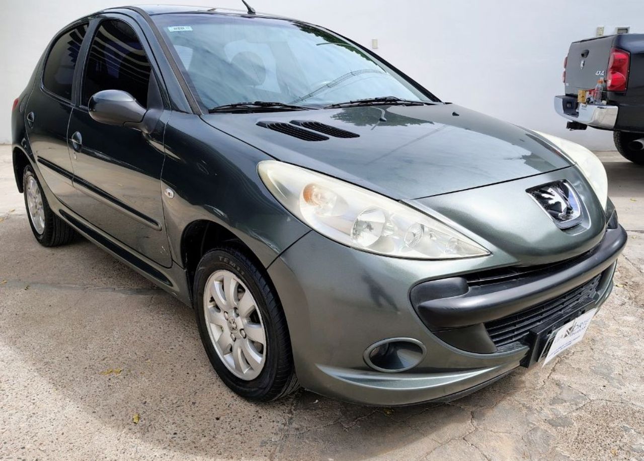 Peugeot 207 Usado Financiado en Mendoza, deRuedas
