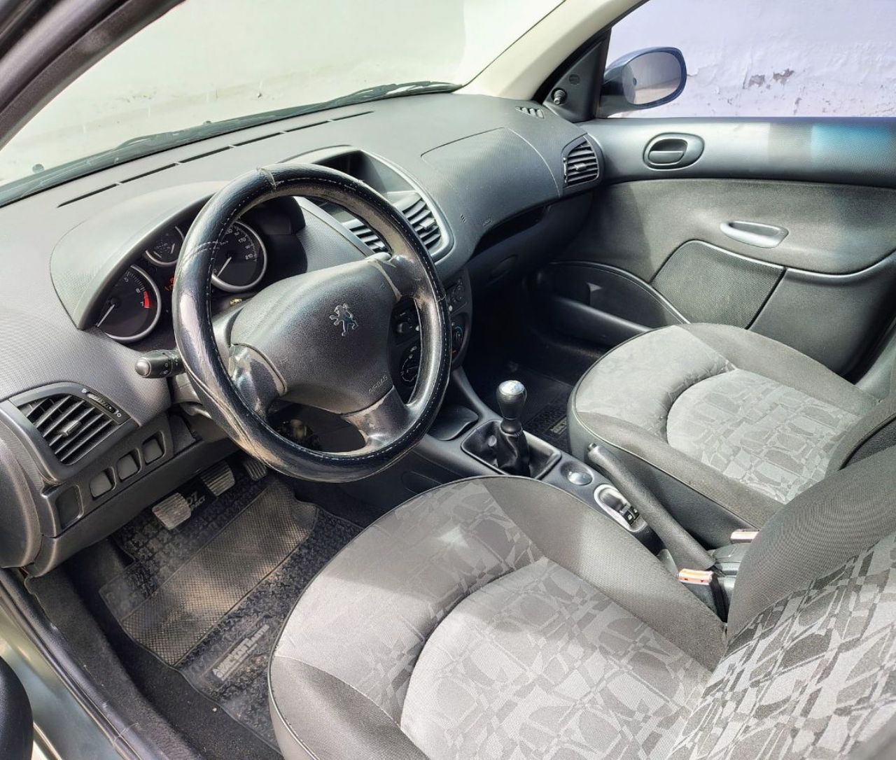 Peugeot 207 Usado Financiado en Mendoza, deRuedas
