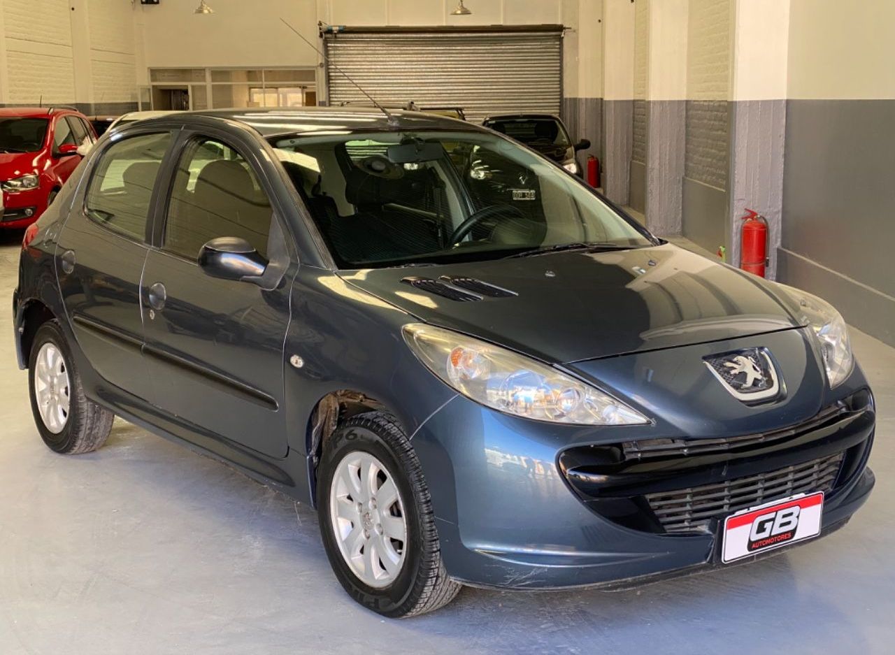 Peugeot 207 Usado Financiado en Mendoza, deRuedas