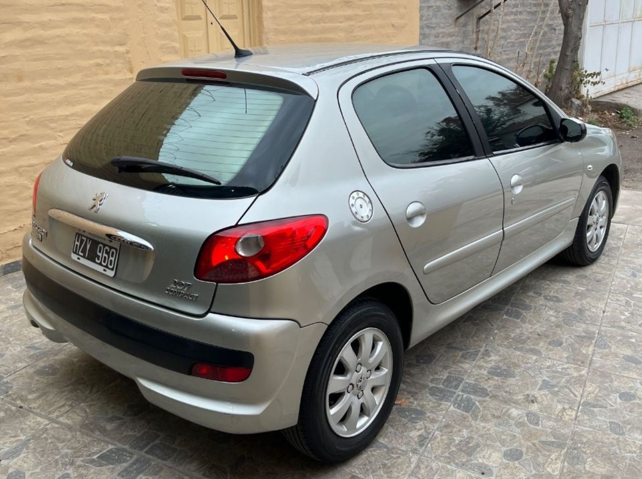 Peugeot 207 Usado en Mendoza, deRuedas