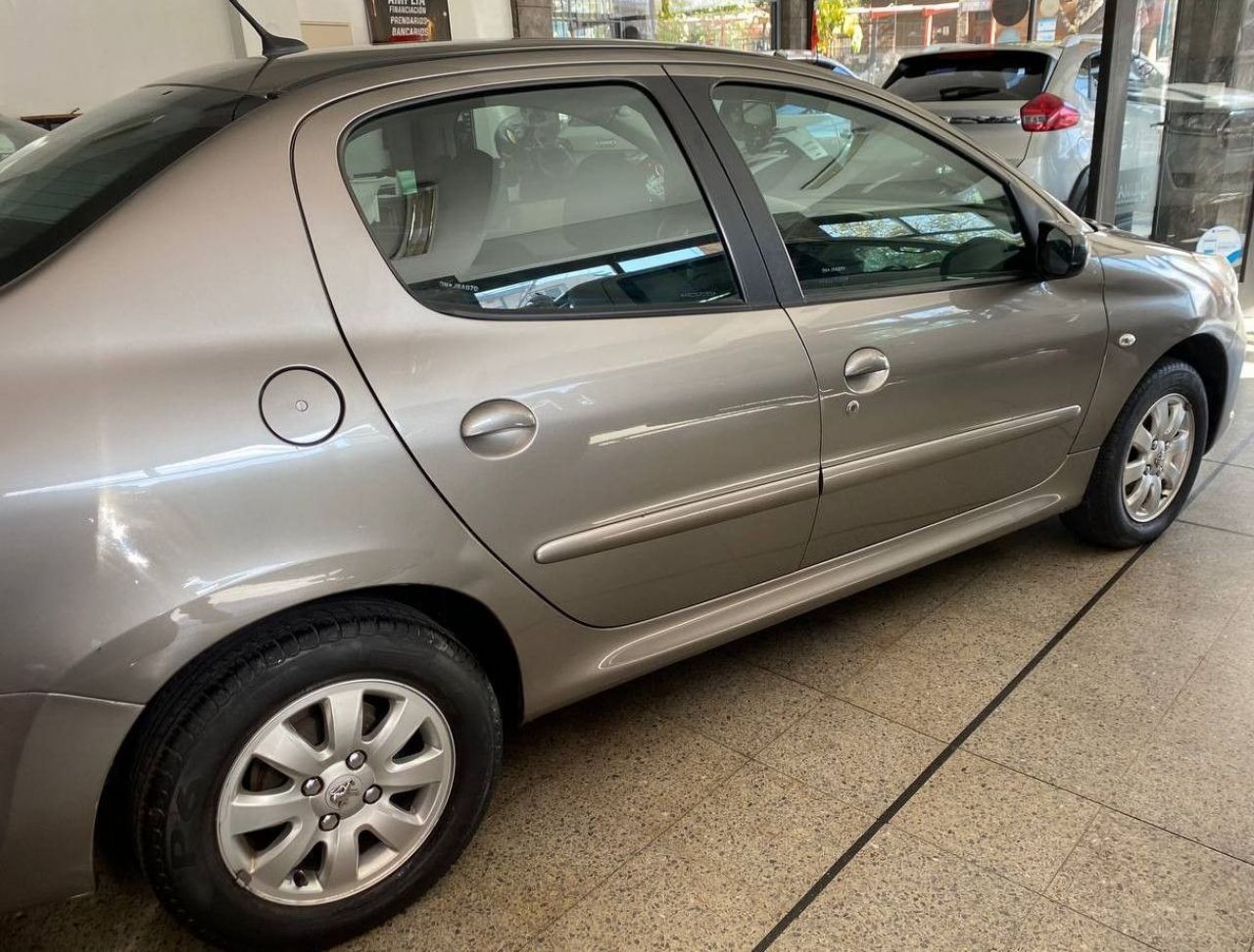 Peugeot 207 Usado en Mendoza, deRuedas