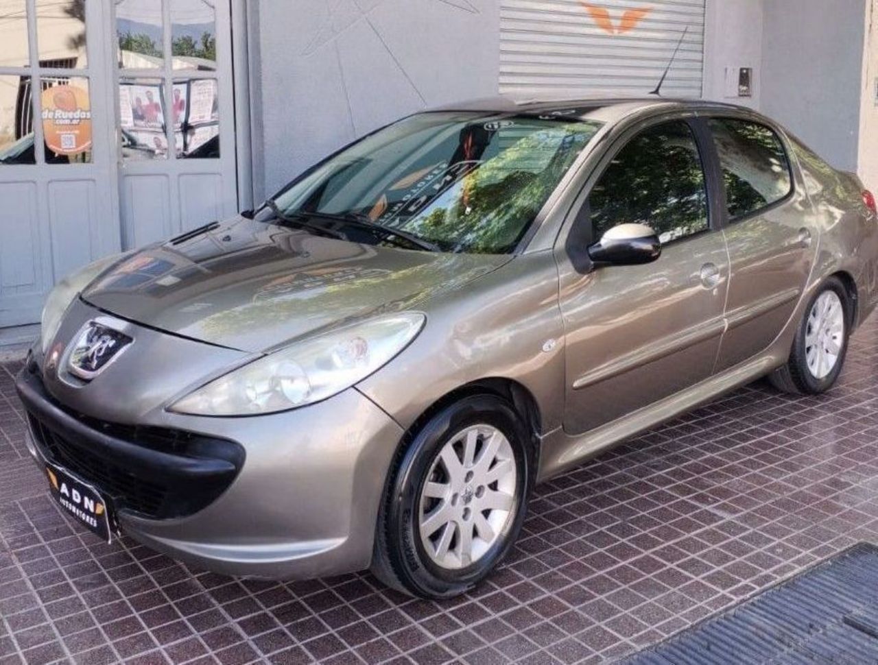 Peugeot 207 Usado en Mendoza, deRuedas