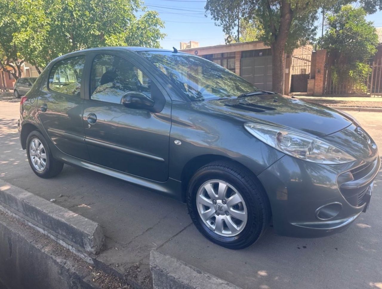 Peugeot 207 Usado en Mendoza, deRuedas