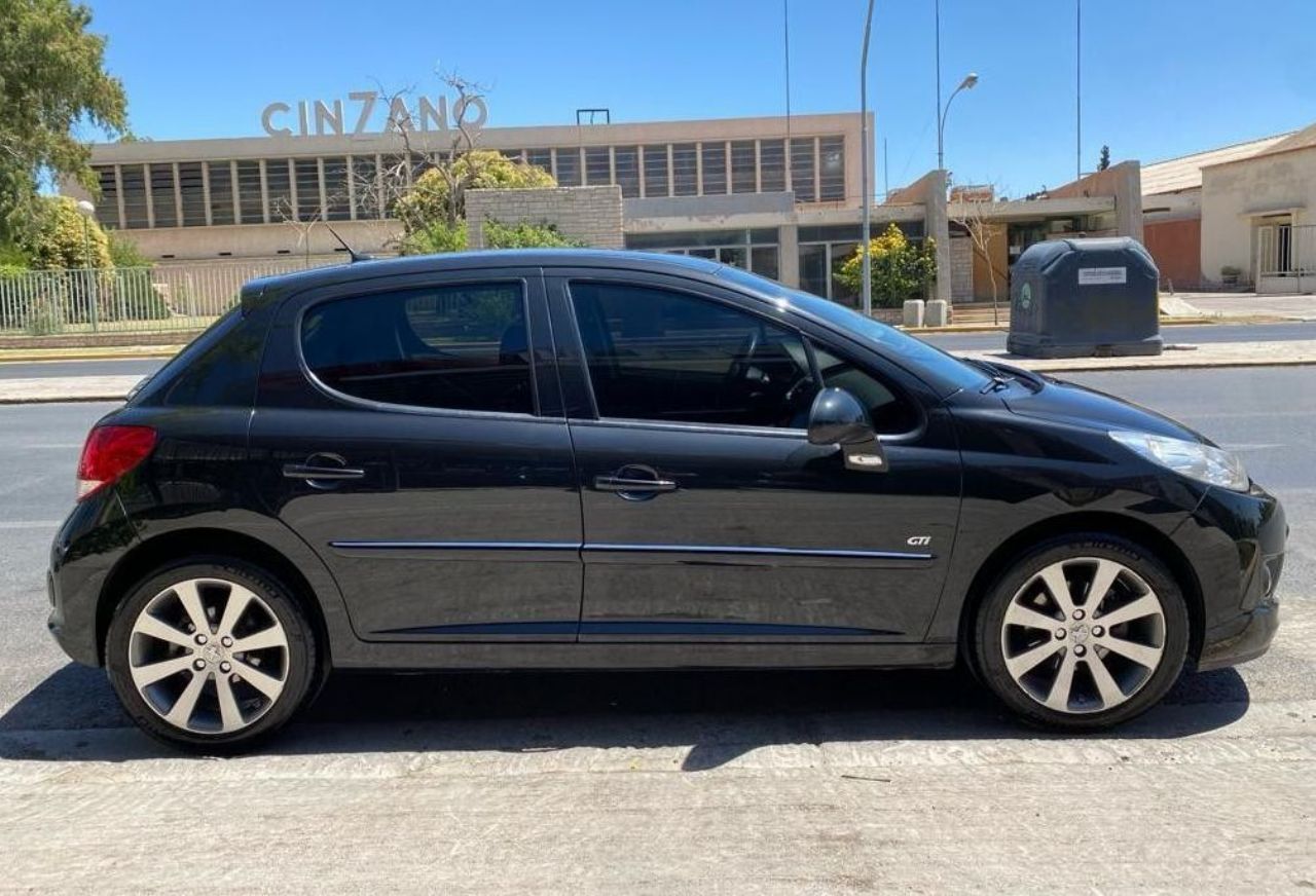 Peugeot 207 Usado en San Juan, deRuedas