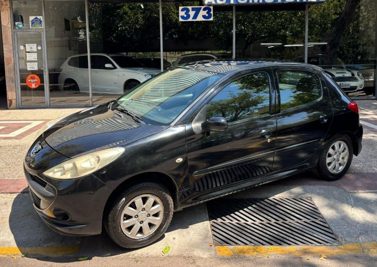 Peugeot 207 Usado Financiado en Mendoza, deRuedas