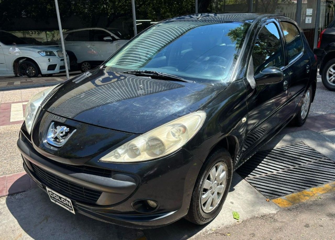 Peugeot 207 Usado Financiado en Mendoza, deRuedas