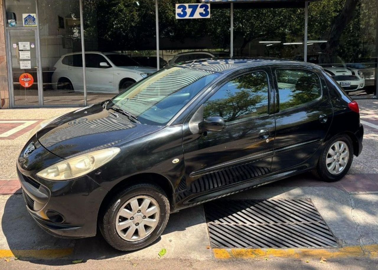 Peugeot 207 Usado Financiado en Mendoza, deRuedas