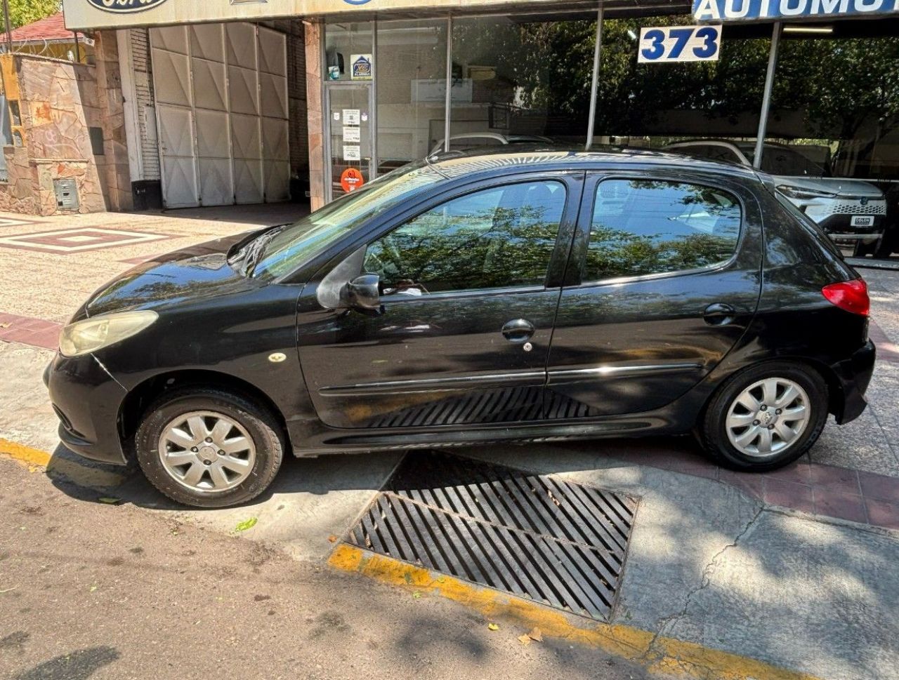 Peugeot 207 Usado Financiado en Mendoza, deRuedas