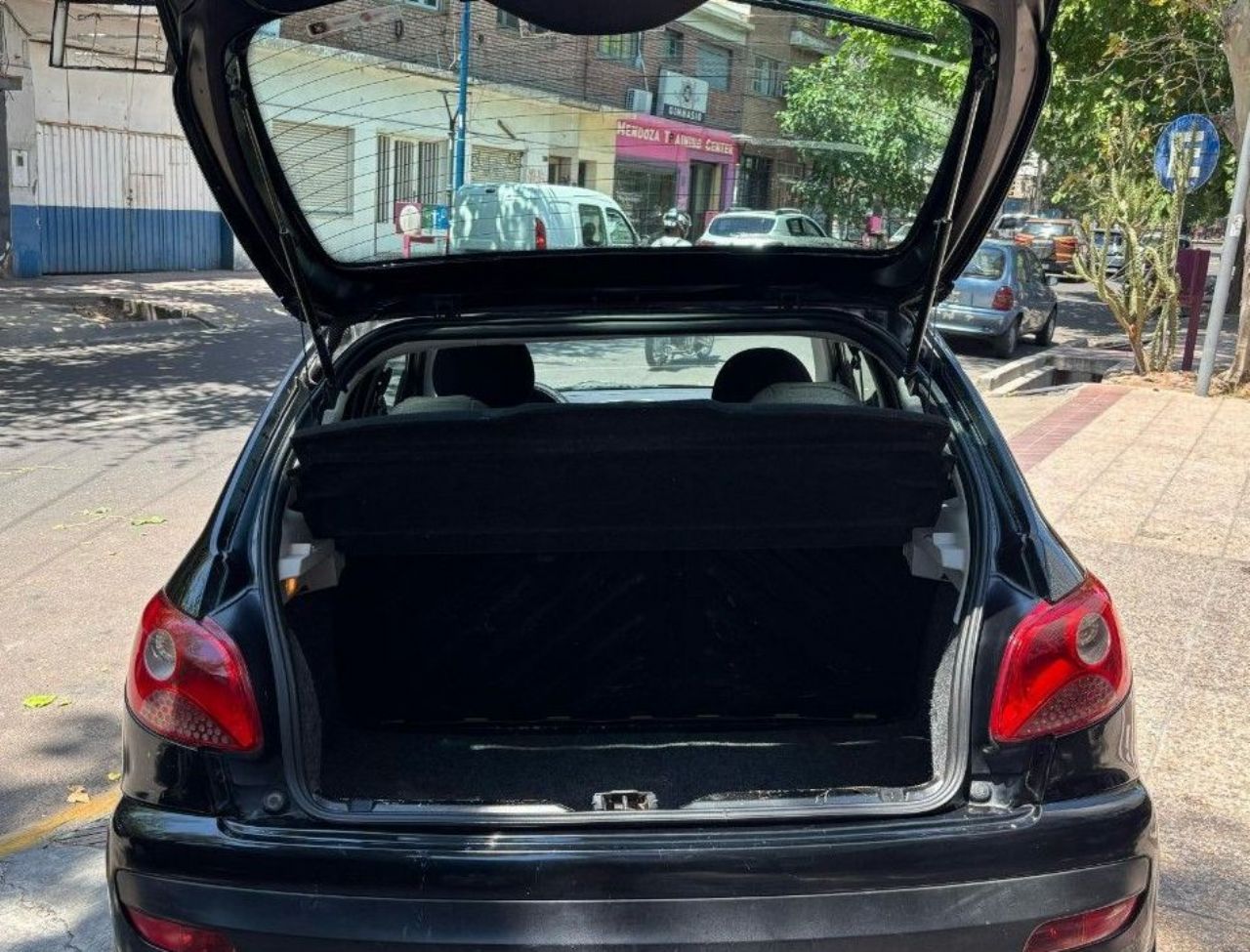 Peugeot 207 Usado Financiado en Mendoza, deRuedas