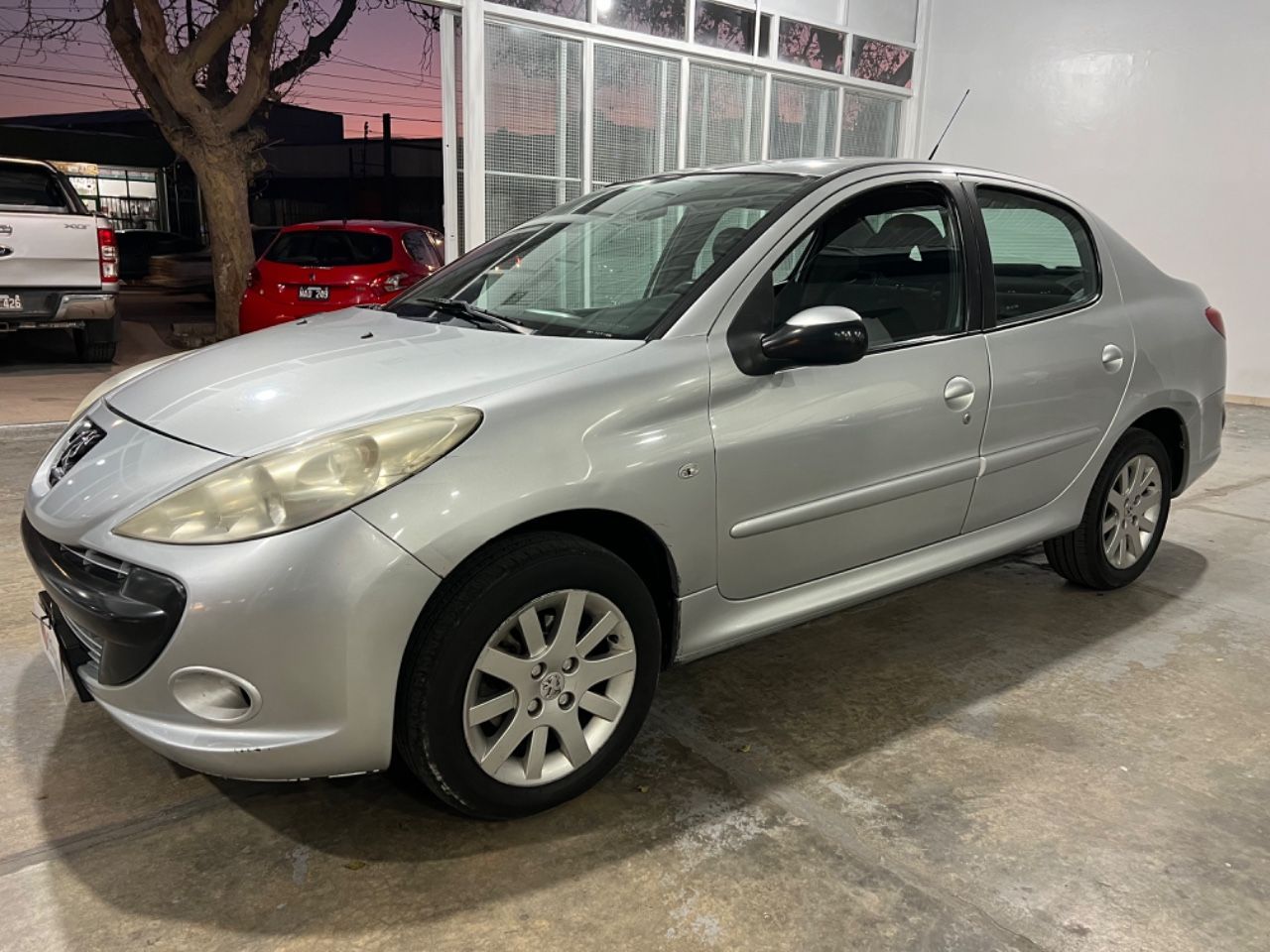 Peugeot 207 Usado Financiado en Mendoza, deRuedas