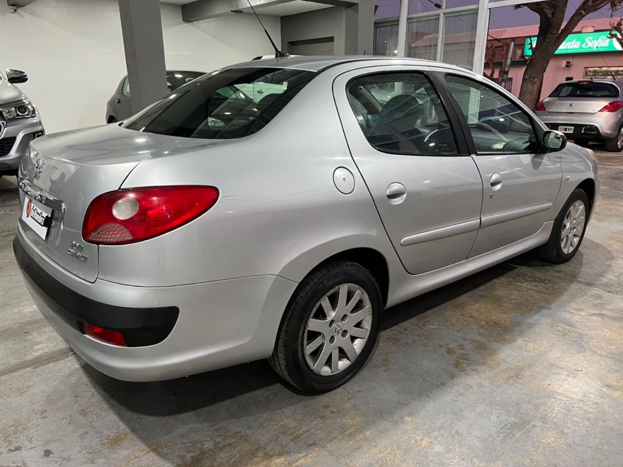 Peugeot 207 Usado Financiado en Mendoza, deRuedas